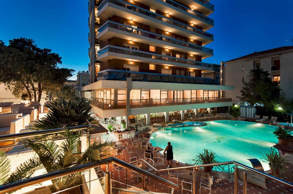 בלריה-איגאה מרינה Hotel Gambrinus - Valentini Family Village מראה חיצוני תמונה