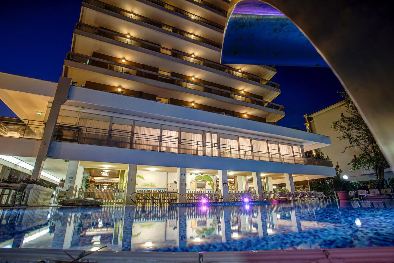בלריה-איגאה מרינה Hotel Gambrinus - Valentini Family Village מראה חיצוני תמונה